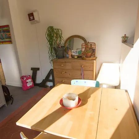 Apartment Superb Bright Near Pere Lachaise Paris